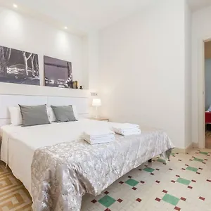 Appartamento T2, Tirso De Molina, Luminoso Y Tranquilo, Siviglia